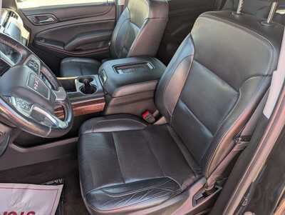 2017 GMC Yukon XL, $9495. Photo 11