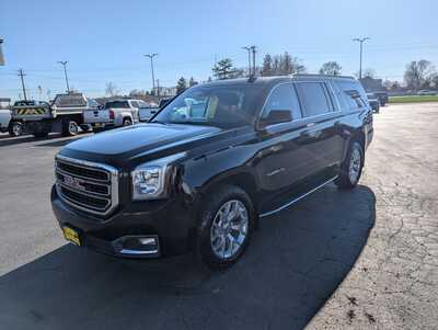 2017 GMC Yukon XL, $9495. Photo 4