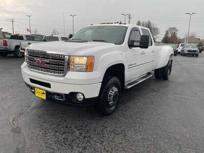 2011 GMC 3500 Crew Cab, $22989. Photo 4