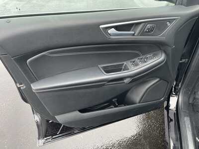 2022 Ford Edge, $20995. Photo 11