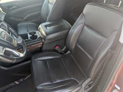 2017 GMC Yukon XL, $23926. Photo 12