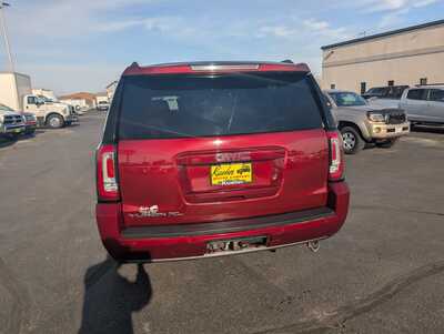2017 GMC Yukon XL, $23926. Photo 8