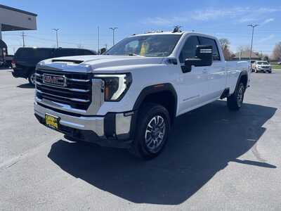 2024 GMC 3500 Crew Cab, $49936. Photo 4