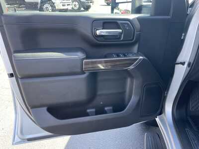 2020 Chevrolet 2500 Crew Cab, $37986. Photo 12