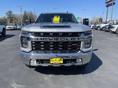 2020 Chevrolet 2500 Crew Cab, $37986. Photo 3