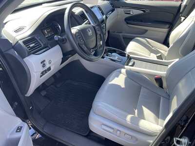 2016 Honda Pilot, $19995. Photo 12