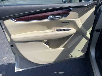 2017 Cadillac XT5, $20900. Photo 11