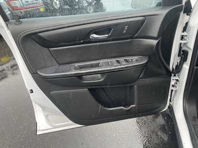 2016 Chevrolet Traverse, $9995. Photo 12