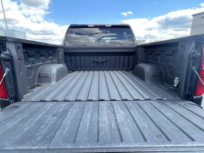 2022 Chevrolet 1500 Crew Cab, $24992. Photo 10
