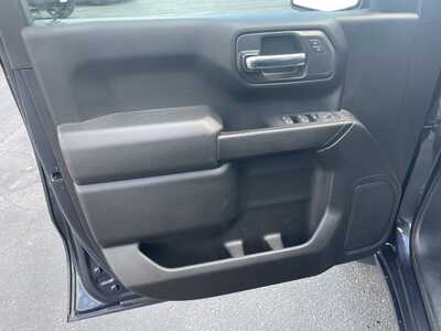 2022 Chevrolet 1500 Crew Cab, $24992. Photo 12