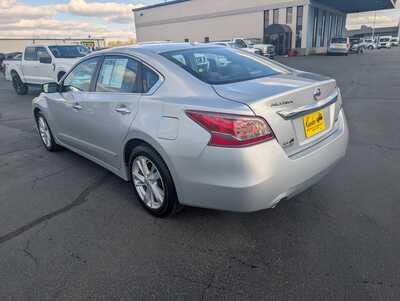 2013 Nissan Altima, $10495. Photo 6