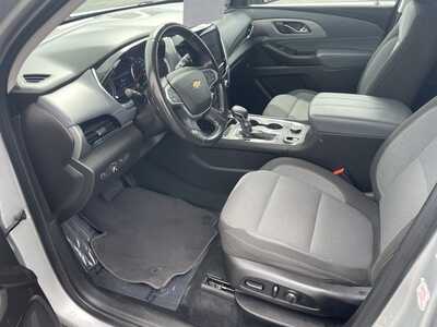 2021 Chevrolet Traverse, $19995. Photo 12