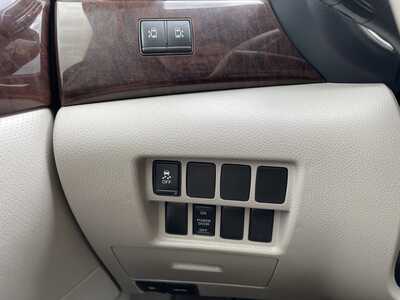 2013 Nissan Quest, $8495. Photo 12