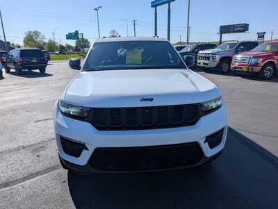 2024 Jeep Grand Cherokee, $33985. Photo 3