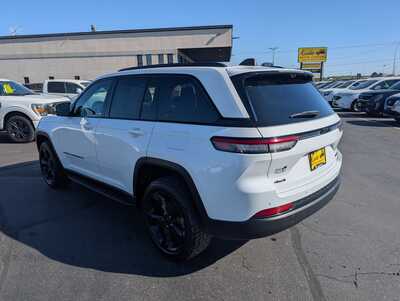 2024 Jeep Grand Cherokee, $33985. Photo 6