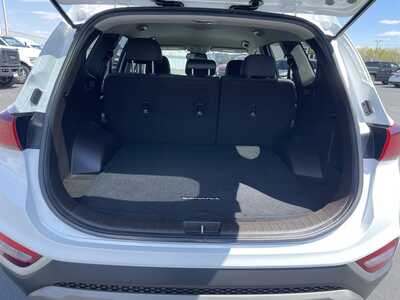 2019 Hyundai Santa Fe, $16987. Photo 9