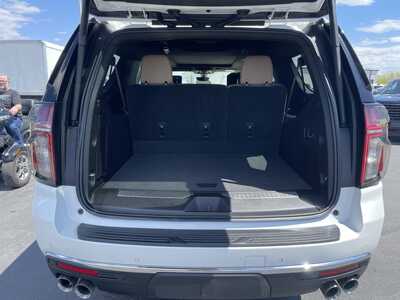 2021 Chevrolet Suburban, $39983. Photo 10