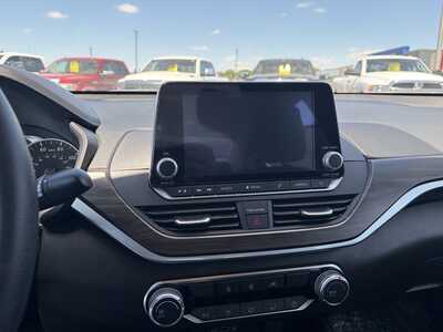 2023 Nissan Altima, $25995. Photo 11