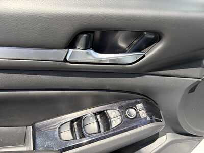 2023 Nissan Altima, $25995. Photo 9