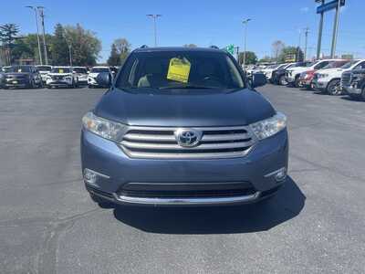 2013 Toyota Highlander, $17986. Photo 3