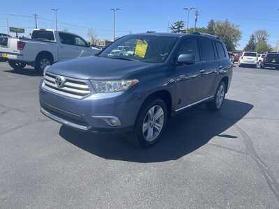 2013 Toyota Highlander, $17986. Photo 4