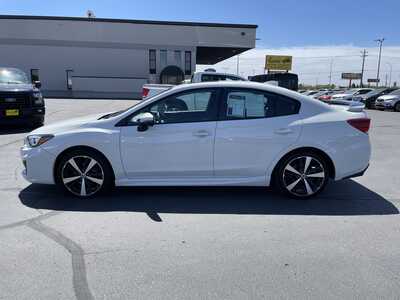 2017 Subaru Impreza, $9995. Photo 5