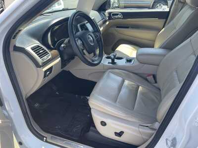 2014 Jeep Grand Cherokee, $13997. Photo 12