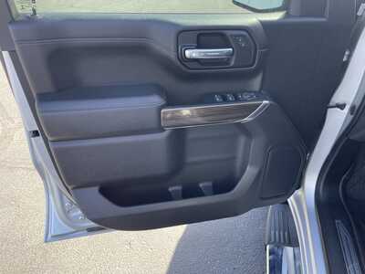 2022 Chevrolet 1500 Crew Cab, $31985. Photo 12