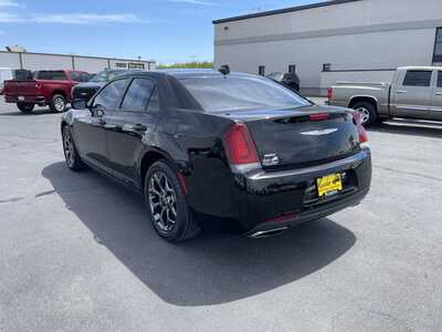2015 Chrysler 300, $18985. Photo 6