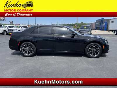 2015 Chrysler 300, $18985. Photo 1