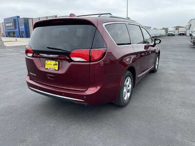 2017 Chrysler Pacifica, $13996. Photo 8