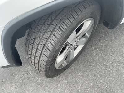 2015 Jeep Grand Cherokee, $14937. Photo 11