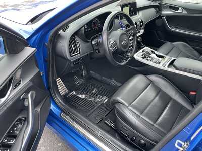 2020 Kia Stinger, $30925. Photo 12