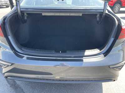 2021 Kia Forte, $9998. Photo 9