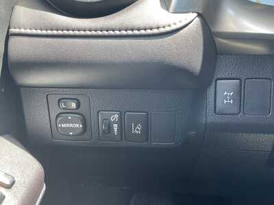 2017 Toyota RAV4, $17795. Photo 12