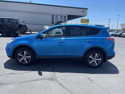2017 Toyota RAV4, $17795. Photo 5