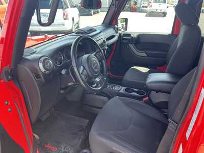 2016 Jeep Wrangler Unlimited, $12995. Photo 12