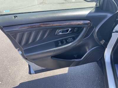 2014 Ford Taurus, $7347. Photo 11