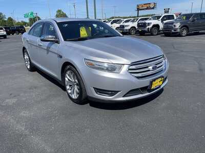 2014 Ford Taurus, $7347. Photo 2