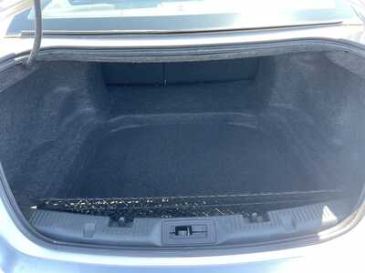 2014 Ford Taurus, $7347. Photo 9