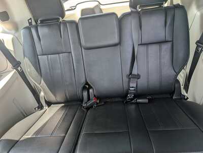 2016 Chrysler Town & Country, $14997. Photo 11