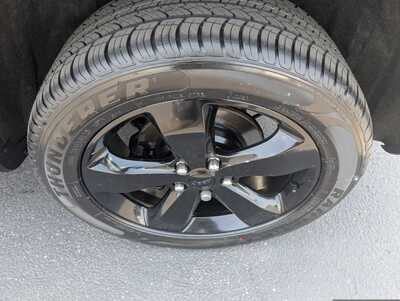 2015 Jeep Grand Cherokee, $14987. Photo 9