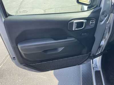 2021 Jeep Wrangler Unlimited, $32987. Photo 11