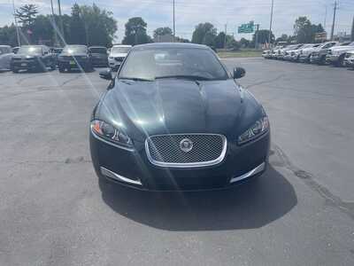 2015 Jaguar XF, $16387. Photo 3