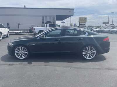 2015 Jaguar XF, $16387. Photo 5