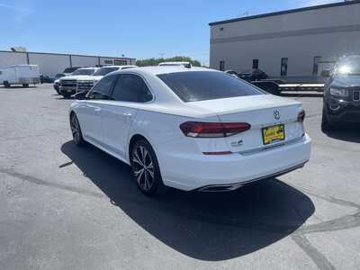 2022 Volkswagen Passat, $17993. Photo 6
