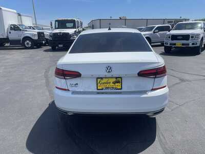 2022 Volkswagen Passat, $17993. Photo 7