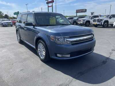 2018 Ford Flex, $13985. Photo 2