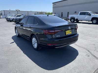 2019 Volkswagen Jetta, $12983. Photo 6