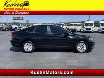 2019 Volkswagen Jetta, $12983. Photo 1